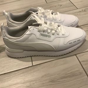 All white 11.5 pumas